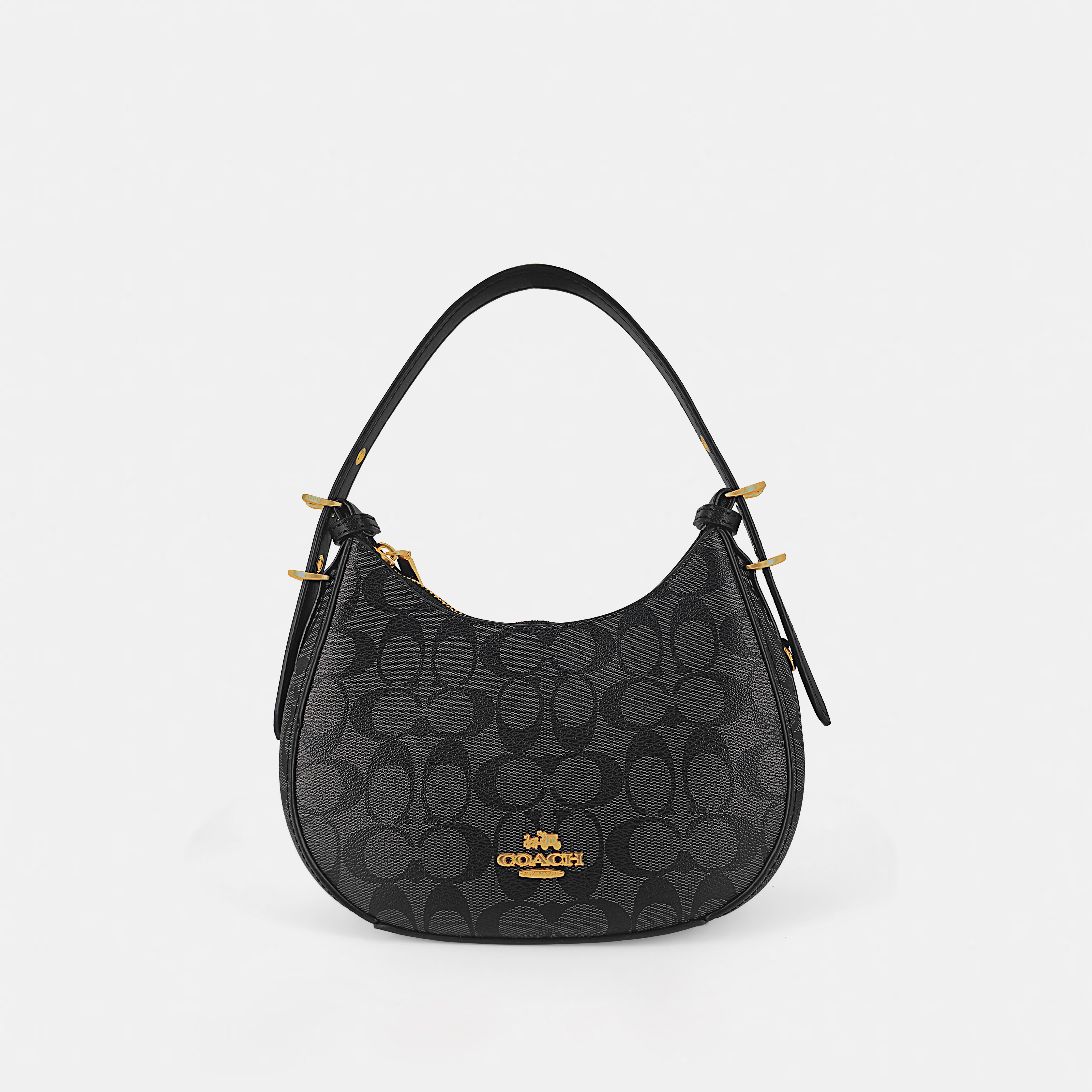 Classic Americana: Coach-Inspired Shoulderbag