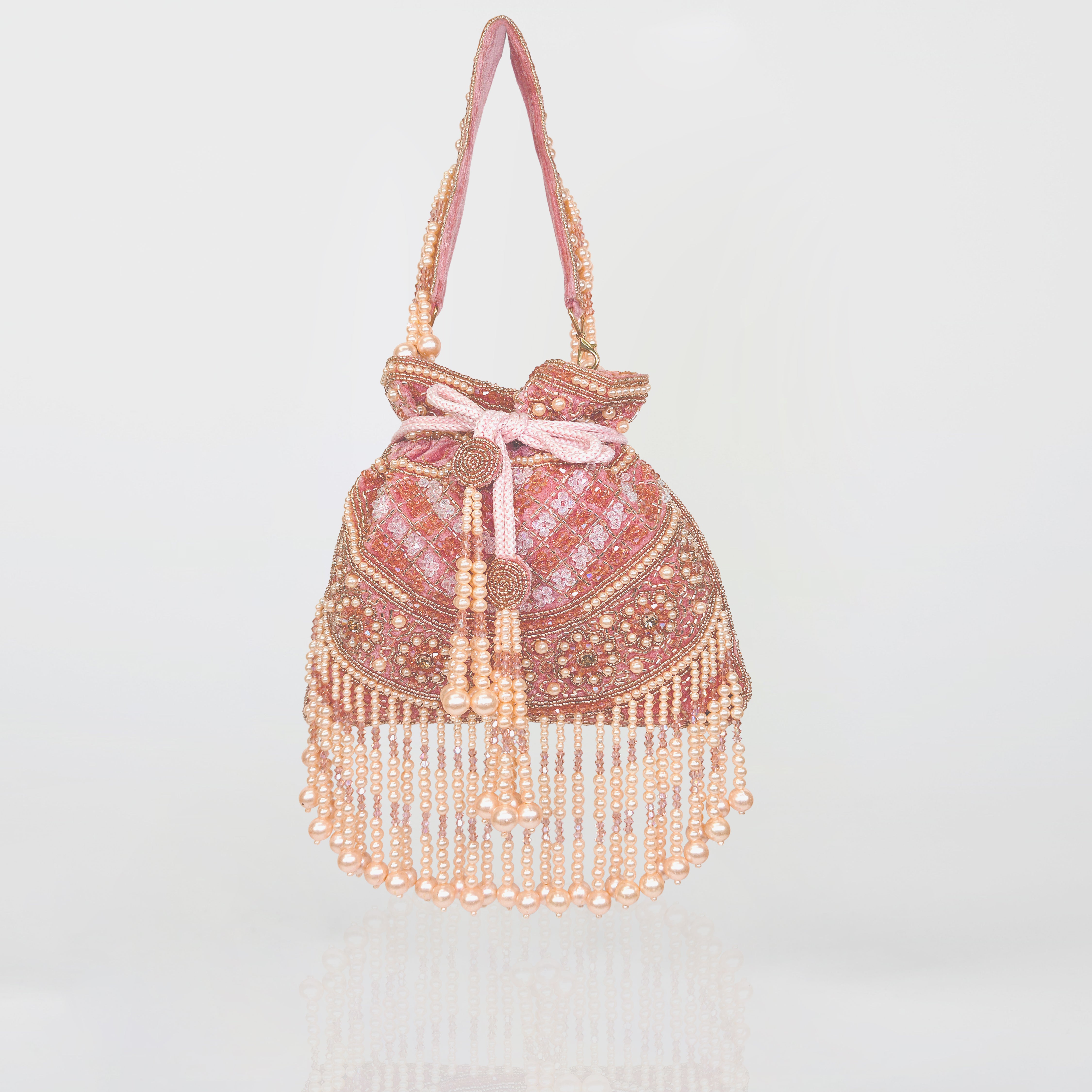 Ivory Kiss - FOMO BAGS